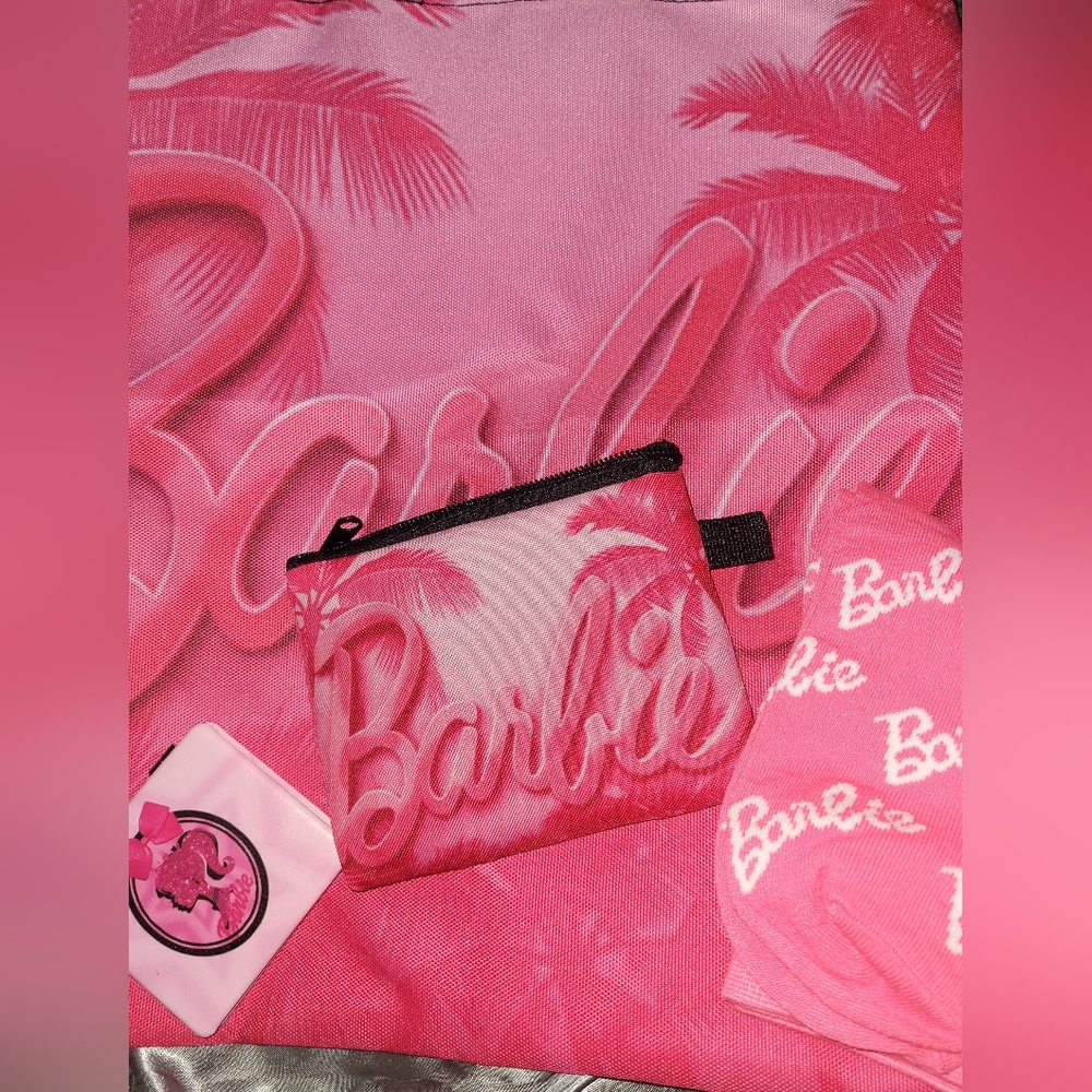 Barbie 5 Pc Tote Gift Set